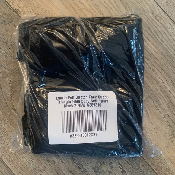 NWT LAURIE FELT STRETCH FAUX SUEDE TRIANGLE HEM BABY BELL PANTS BLACK 2 - Picture 4 of 7